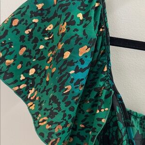 Elegant Green Patterned Dress